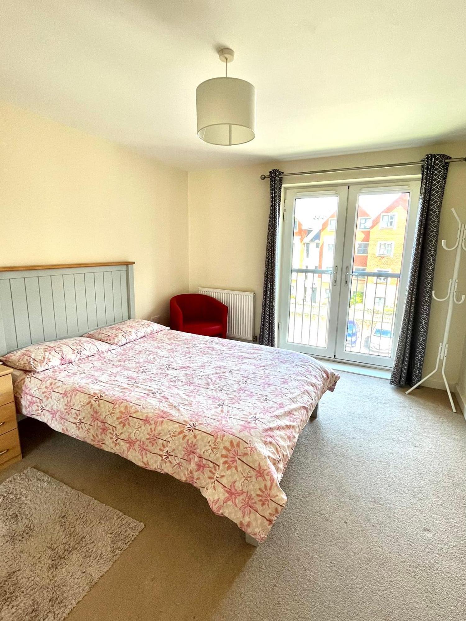 Spacious Two Bedrooms Apartment For Business And Holiday ポーツマス エクステリア 写真
